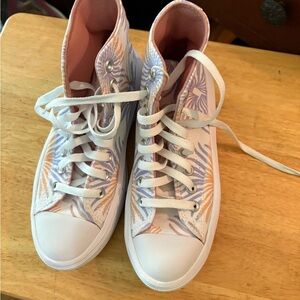 Floral High-Top Sneakers new no‎ tags